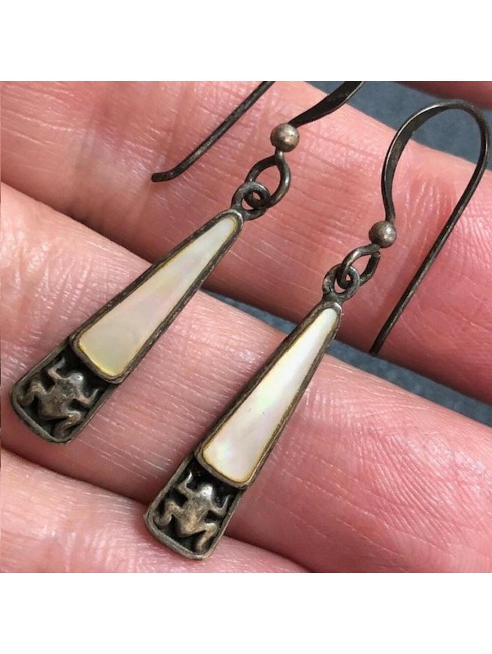 B1537 VTG Boma Sterling Silver Mother of Pearl Frog Dangle Earrings 925 Patina